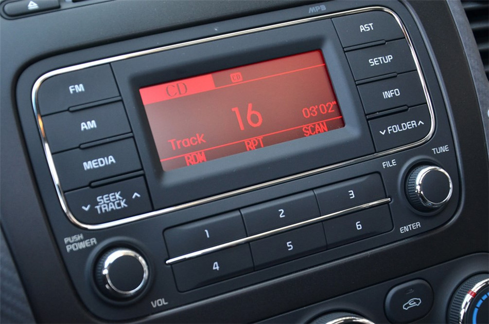 起亚K3S 2014款 1.6L MT GLS 内饰