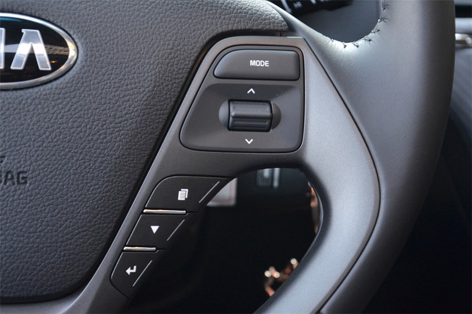 起亚K3S 2014款 1.6L MT GLS 座椅空间