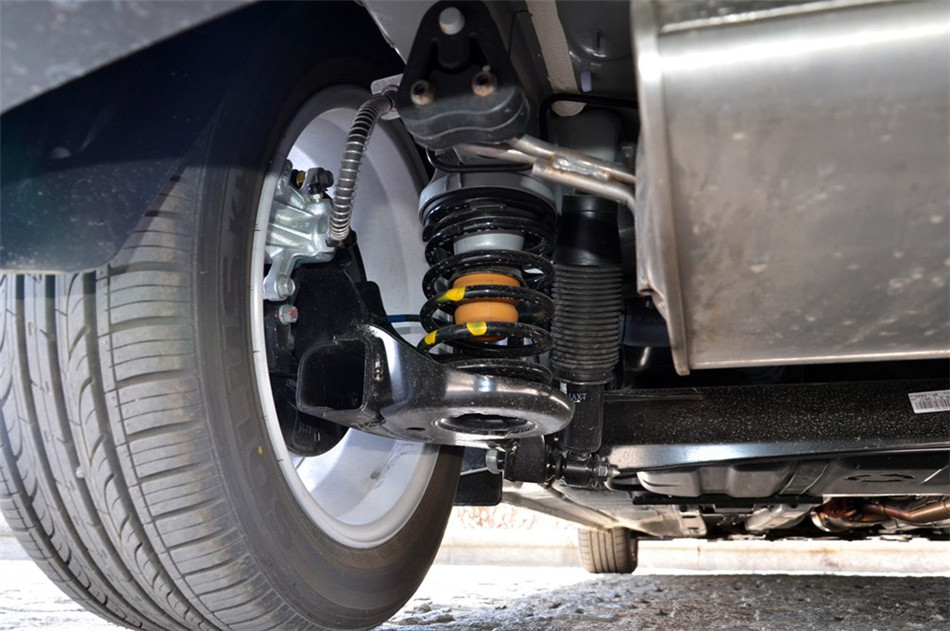 起亚K3S 2014款 1.6L MT GLS 引擎底盘