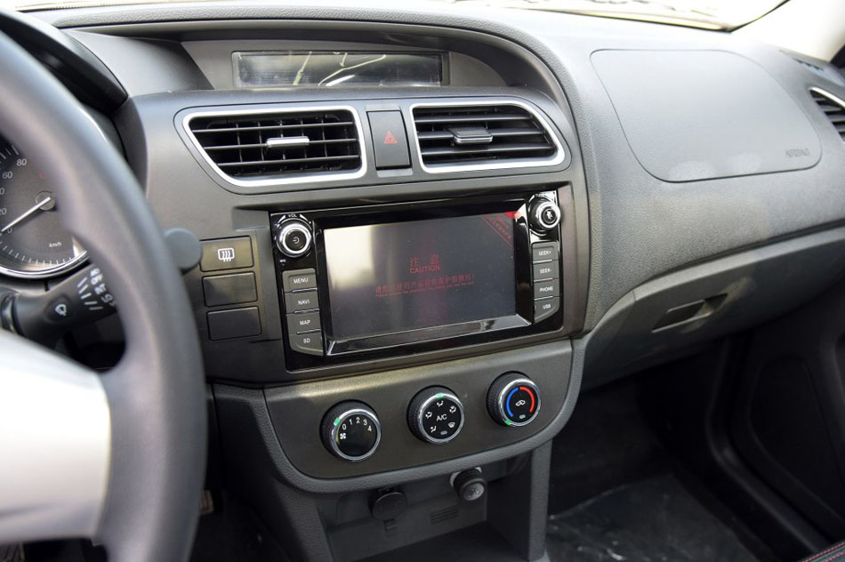 2016款 1.5L 手动豪华型 内饰