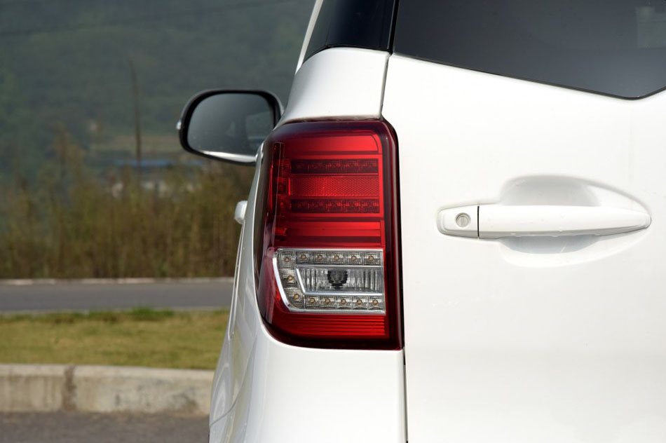 2016款 1.5L 手动豪华型 其他细节