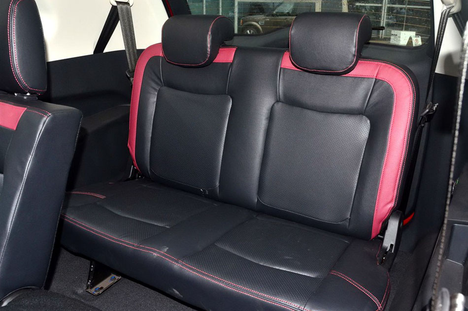 2014款 1.5L 舒适型 座椅空间