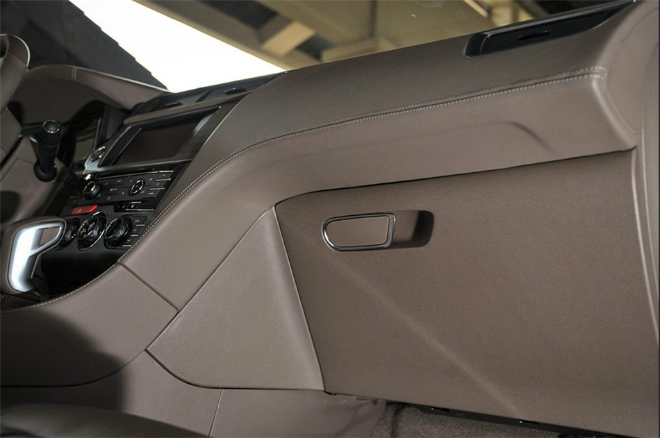 2014款 1.6T AT 豪华版THP200 座椅空间