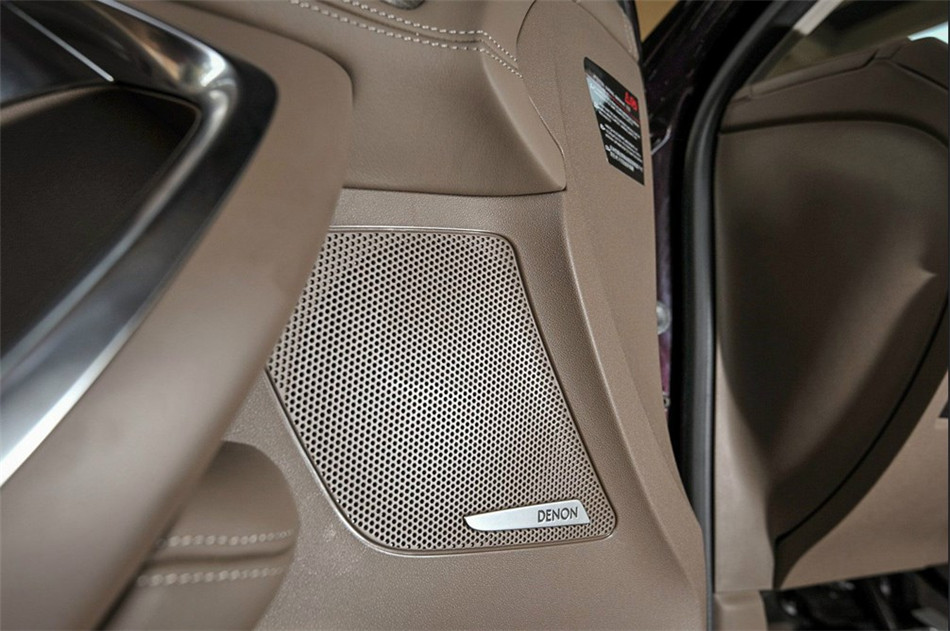 2014款 1.6T AT 豪华版THP200 座椅空间