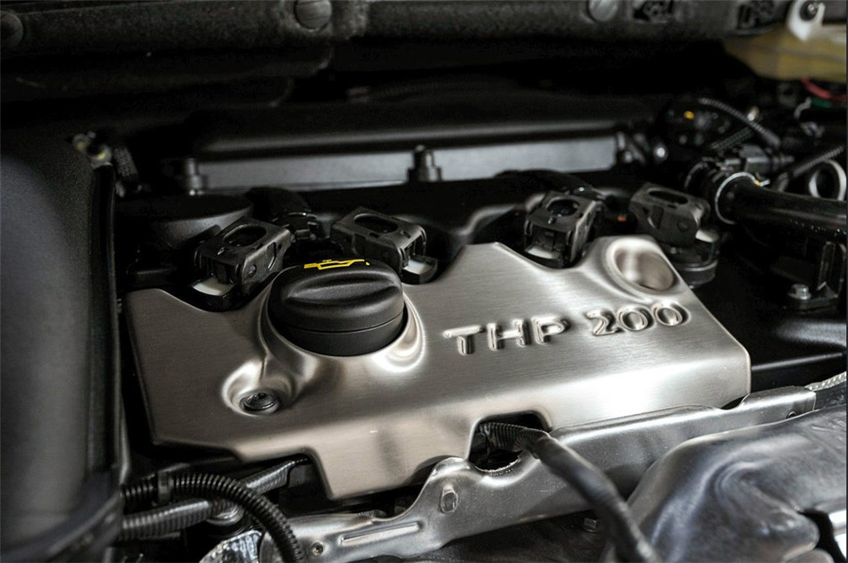 2014款 1.6T AT 豪华版THP200 引擎底盘