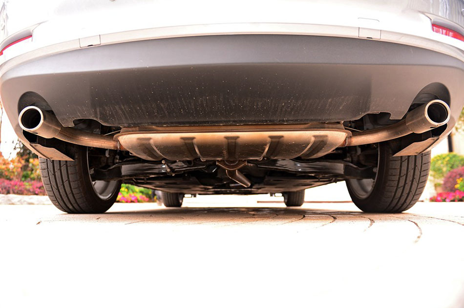 2014款 2.5L 基本型 引擎底盘