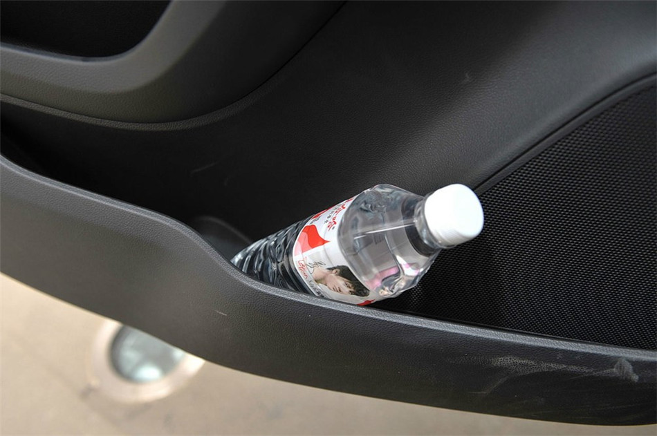 创酷 2014款 四驱 1.4T AT 旗舰型 座椅空间