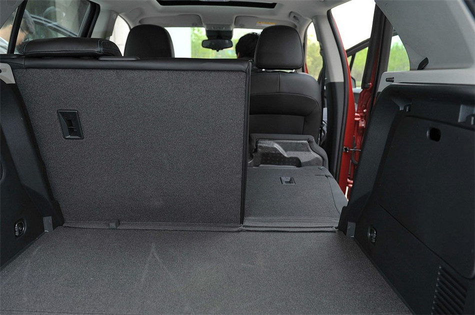 创酷 2014款 四驱 1.4T AT 旗舰型 座椅空间