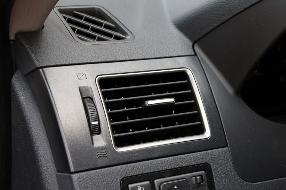 2014款 1.6L 自动高配型 内饰