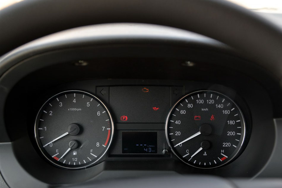 2015款 1.6L 豪华智能型 内饰