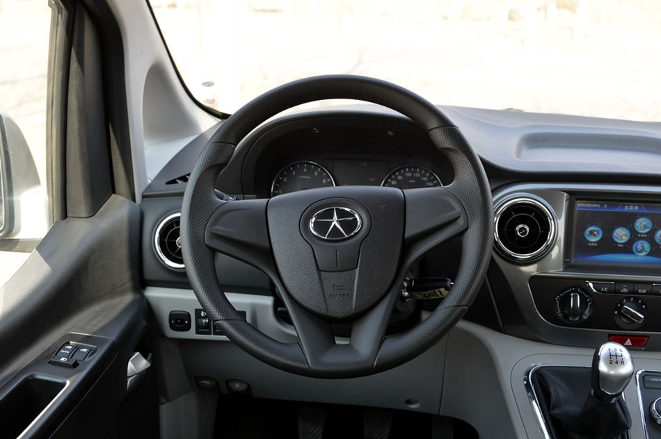 2015款 1.6L 豪华智能型 内饰