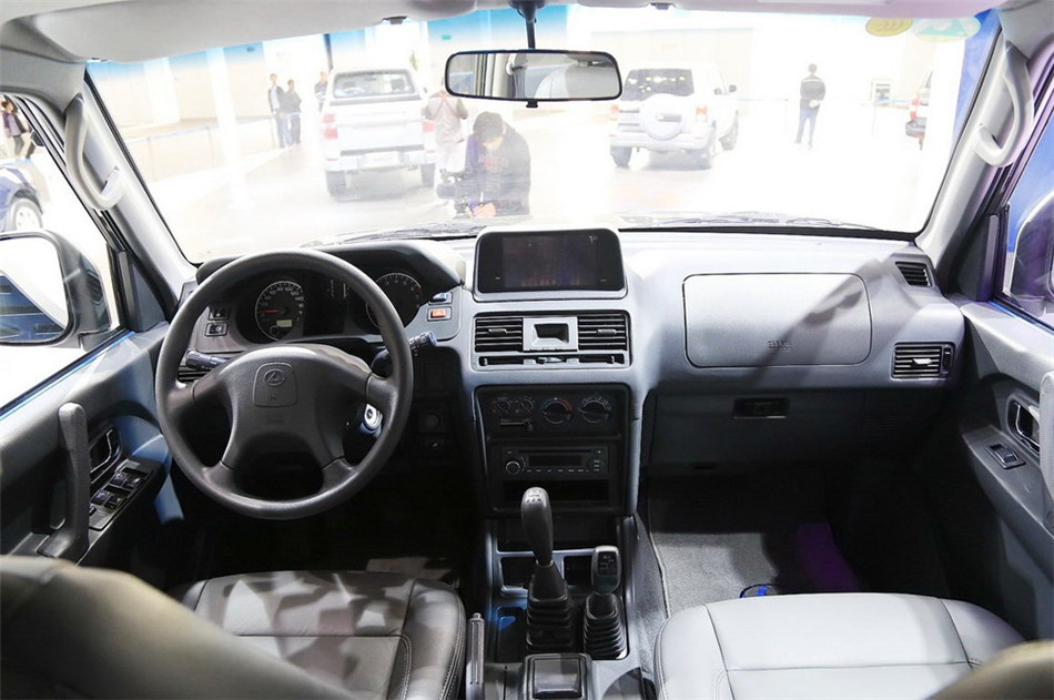 猎豹Q6 2014款 MT 四驱版 内饰