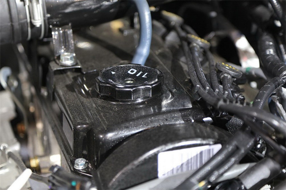 猎豹Q6 2014款 MT 四驱版 引擎底盘