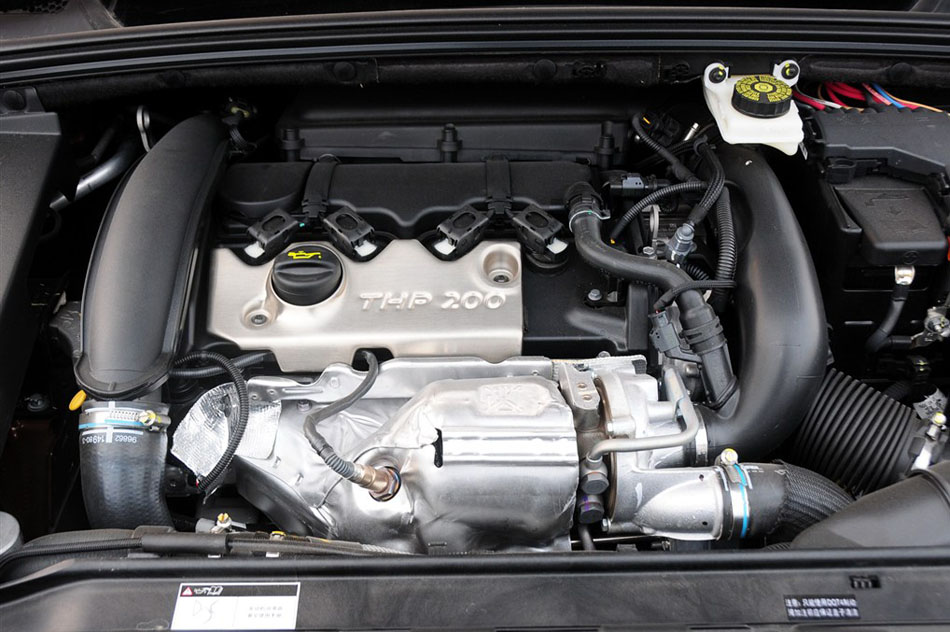 2014款 1.6T 豪华版THP200 引擎底盘