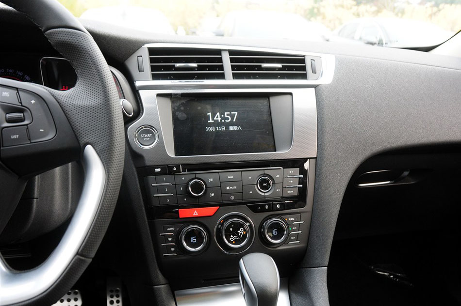 2014款 1.6T 豪华版THP200 内饰