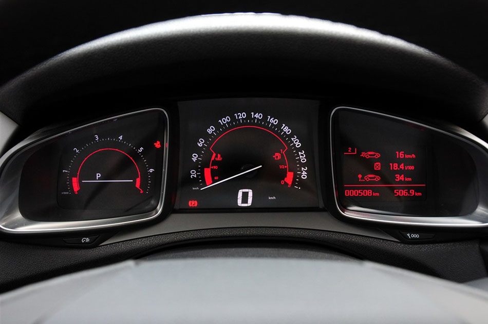 2014款 1.6T 豪华版THP200 内饰