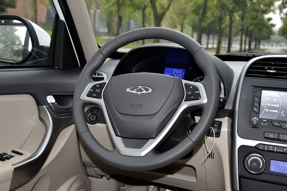 2014款 1.6L 手动豪华型 内饰