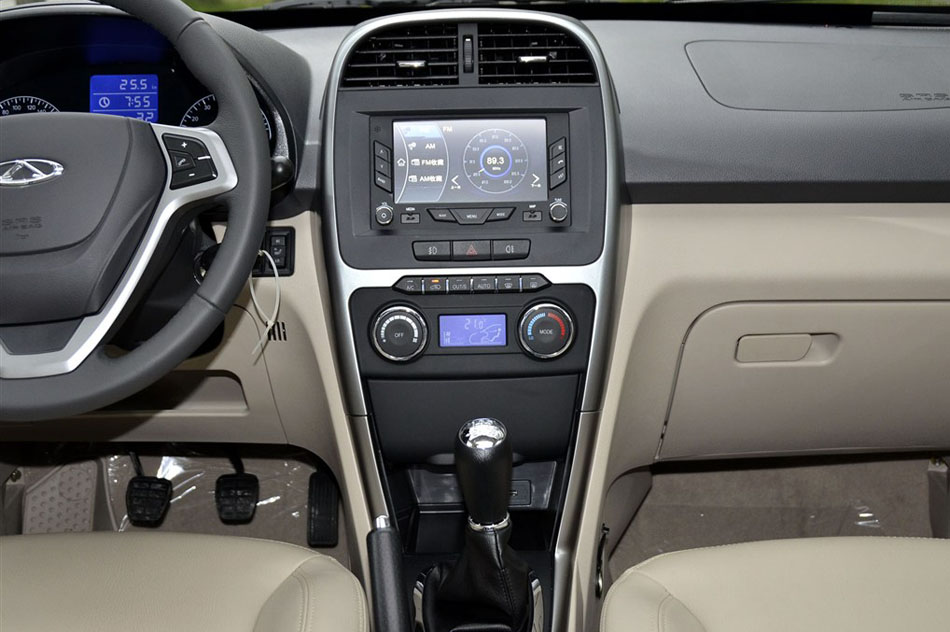 2014款 1.6L 手动豪华型 内饰