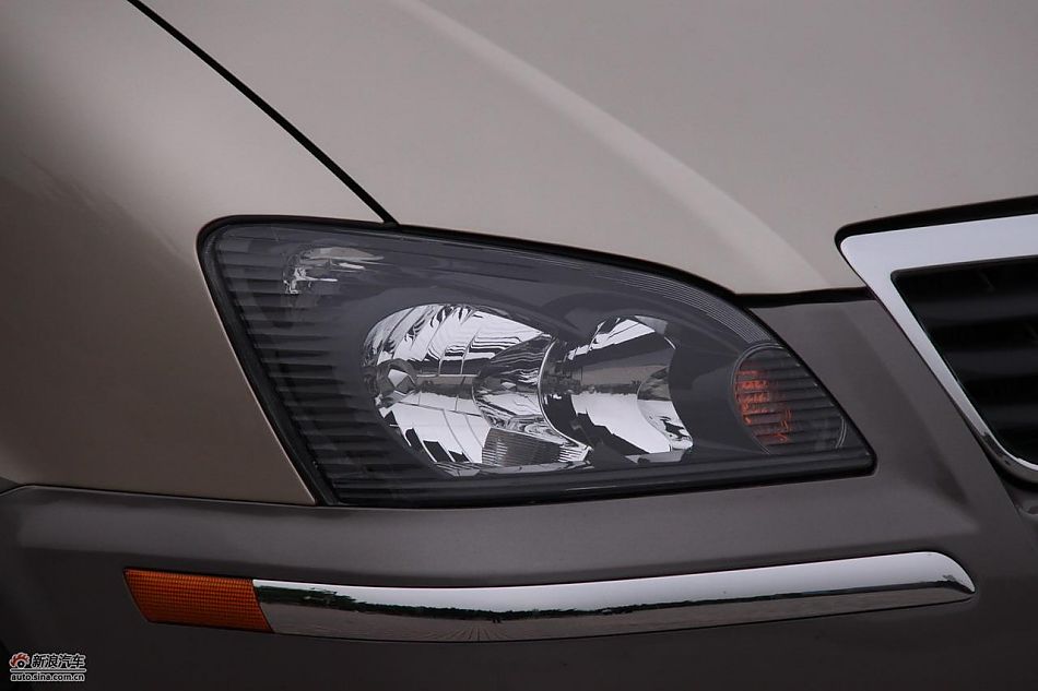 2010款风行菱智实拍图