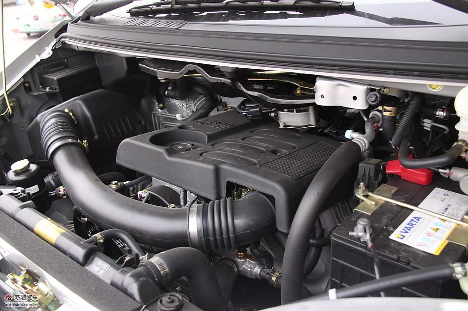 2010款风行菱智实拍图