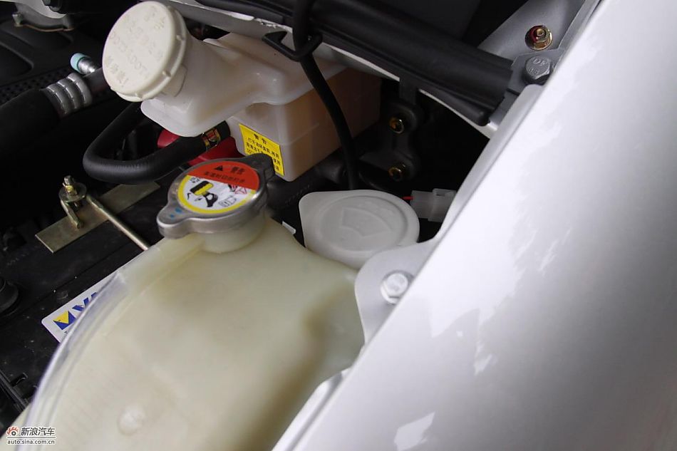 2010款风行菱智实拍图