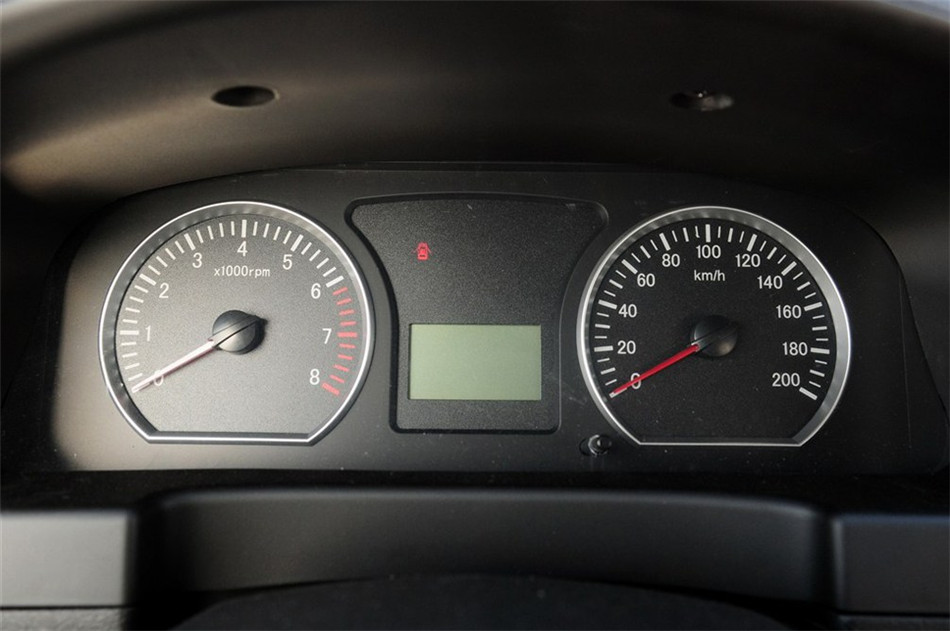 2013款菱智M3 1.6L手动标准型