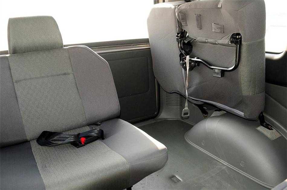 2013款菱智M3 1.6L手动标准型