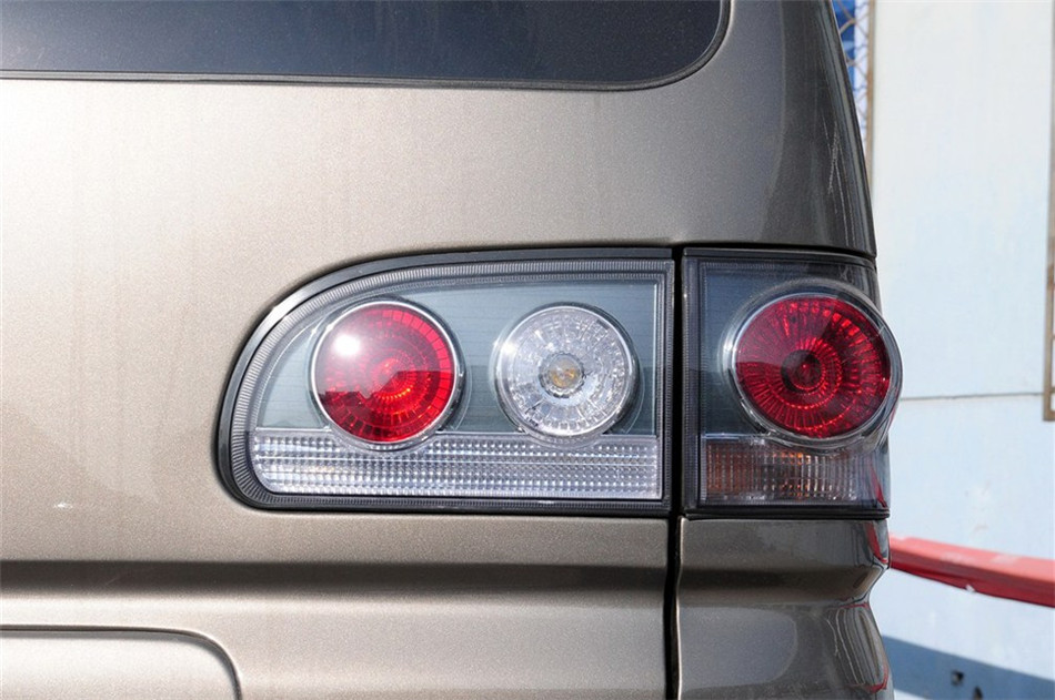 2013款菱智M3 1.6L手动标准型