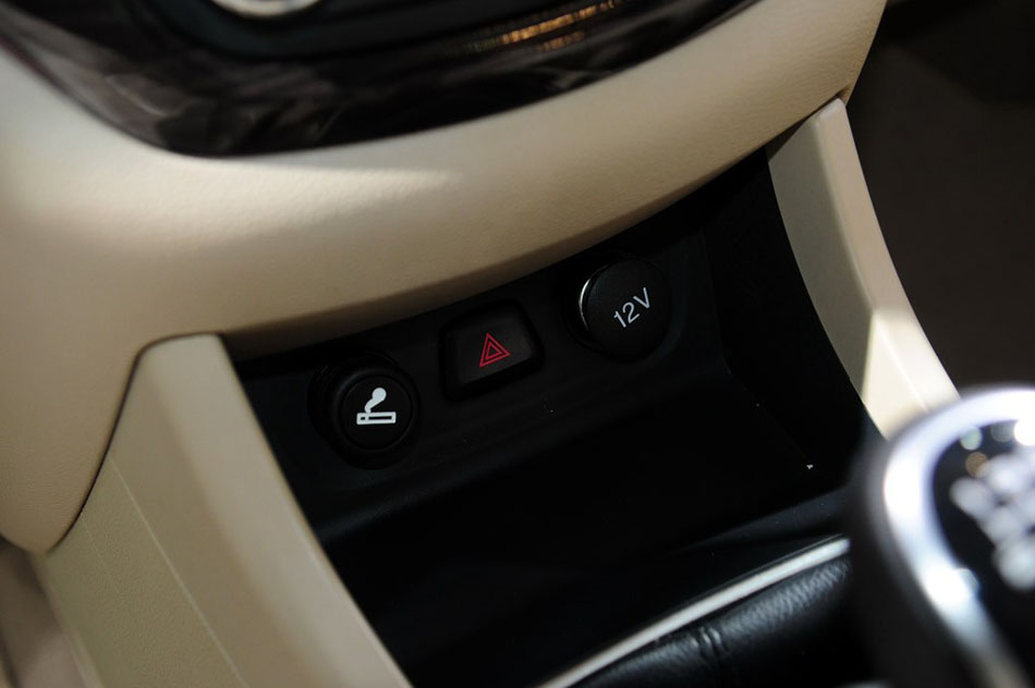 2014款 基本型 内饰