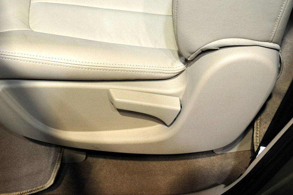 2014款 基本型 座椅空间