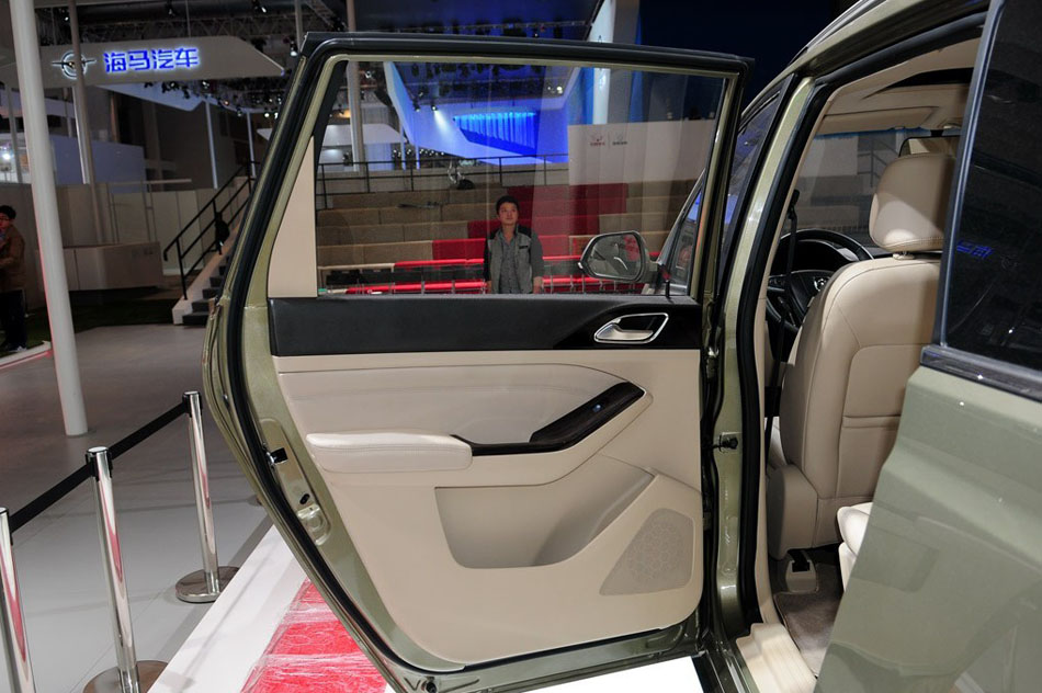 2014款 基本型 座椅空间