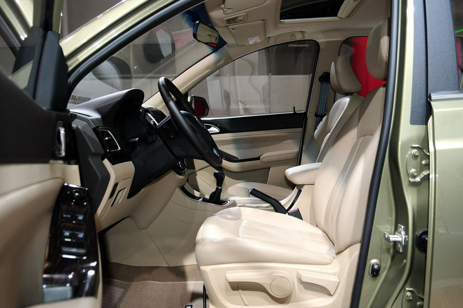 2014款 基本型 座椅空间