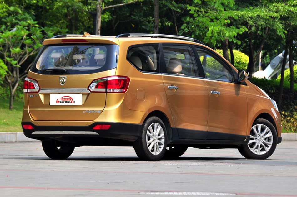 2014款 1.5L 手动豪华型 7座 外观