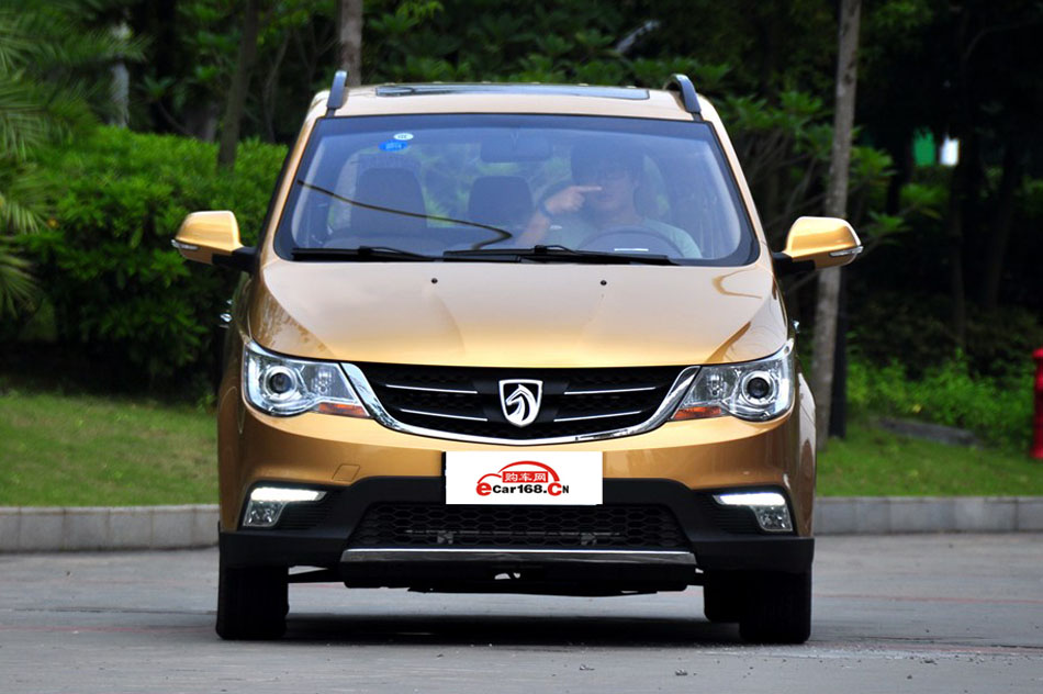 2014款 1.5L 手动豪华型 7座 外观