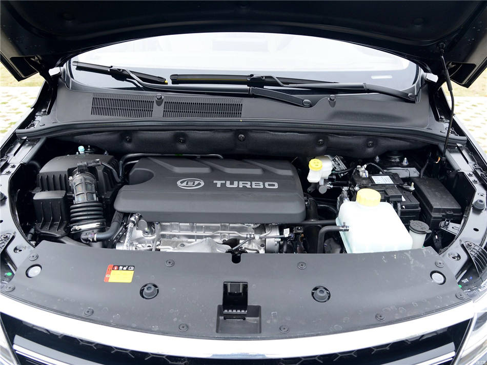 2017款 1.5T 手动豪华型 7座 引擎