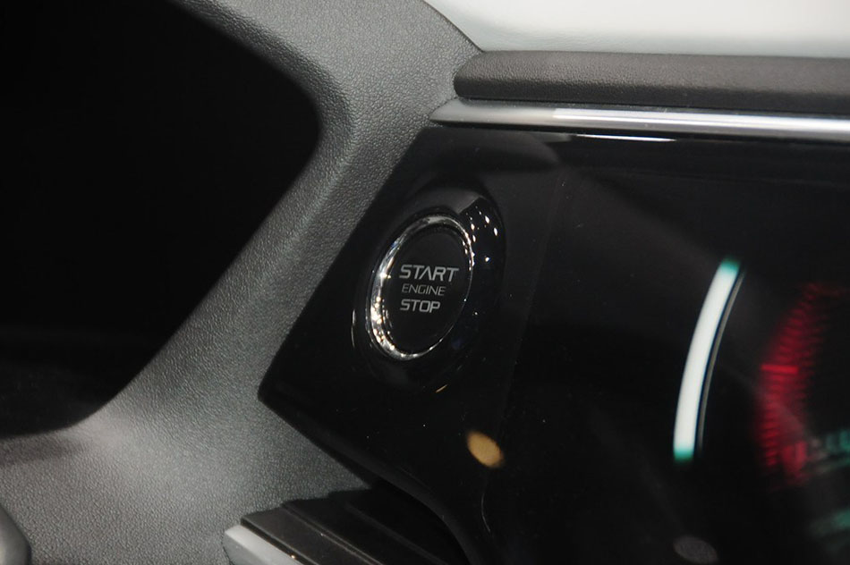 2014款 基本型 内饰