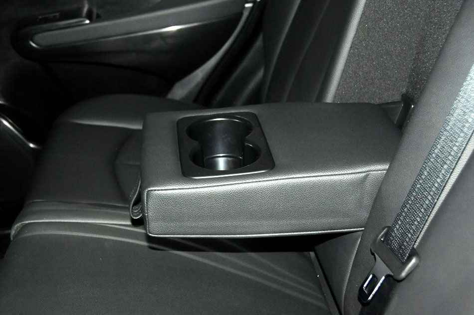 2014款 基本型 座椅空间