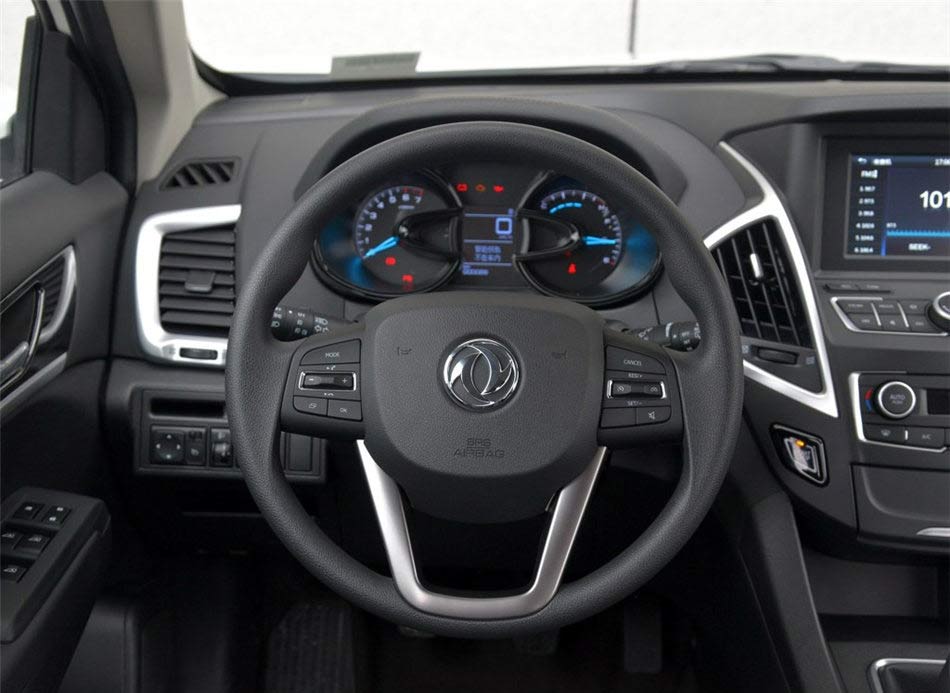 2016款东风风神AX7 1.4T 手动智悦型 内饰