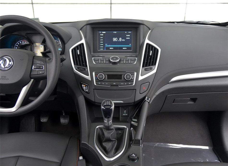 2016款东风风神AX7 1.4T 手动智悦型 内饰