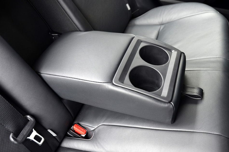 2014款 基本型 座椅空间