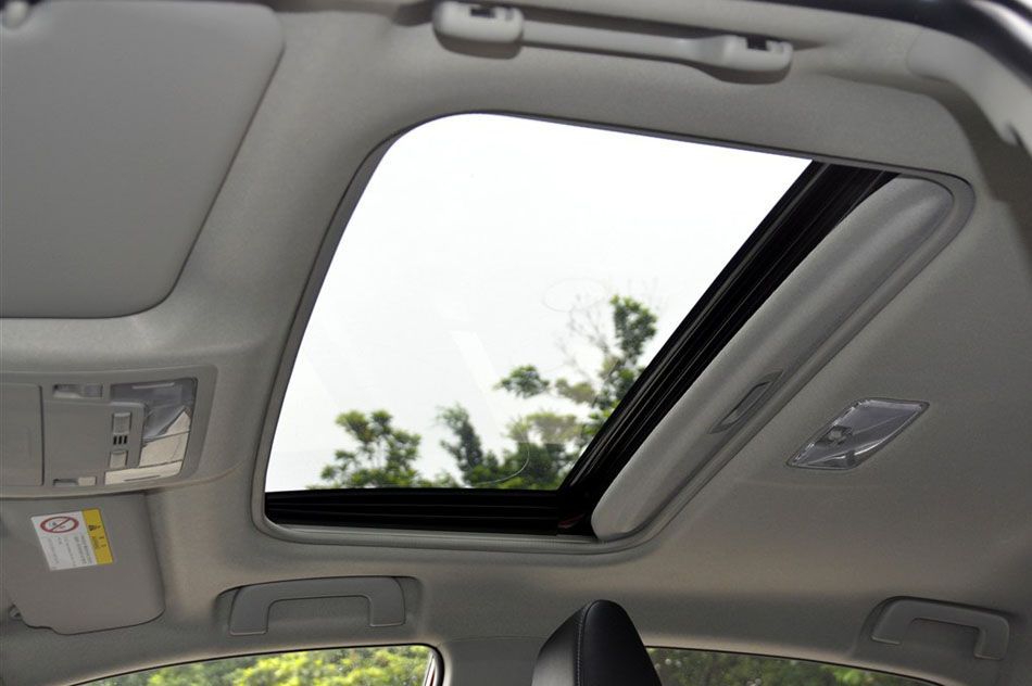 2014款 基本型 座椅空间