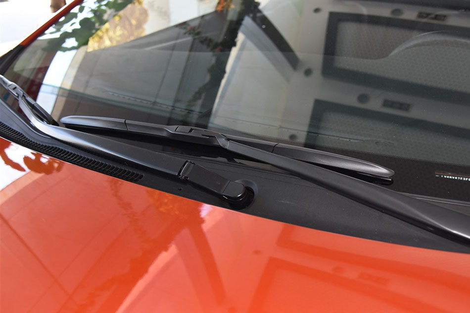 2015款 1.6G CVT橙色限量版 细节