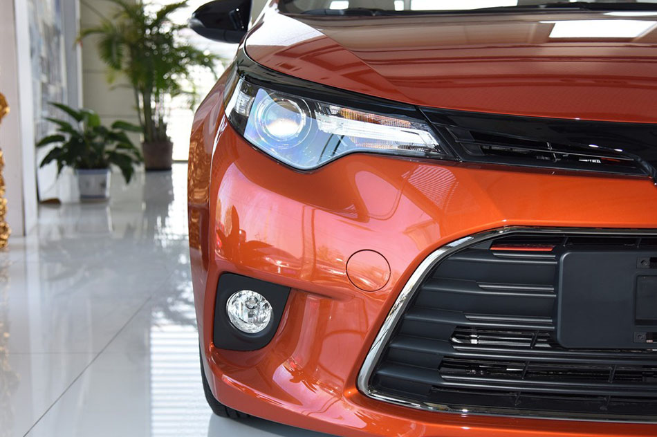 2015款 1.6G CVT橙色限量版 细节