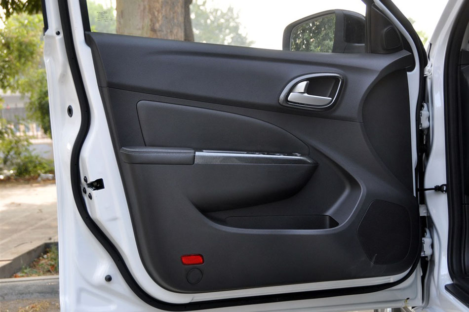 2014 CROSS 1.5L ֶ׼ οռ