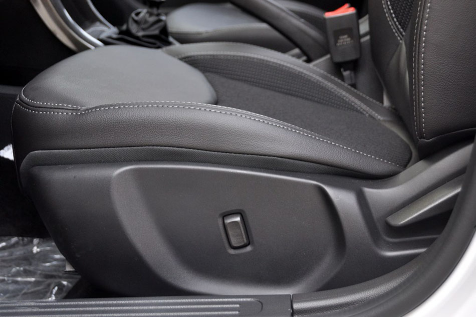 2014 CROSS 1.5L ֶ׼ οռ