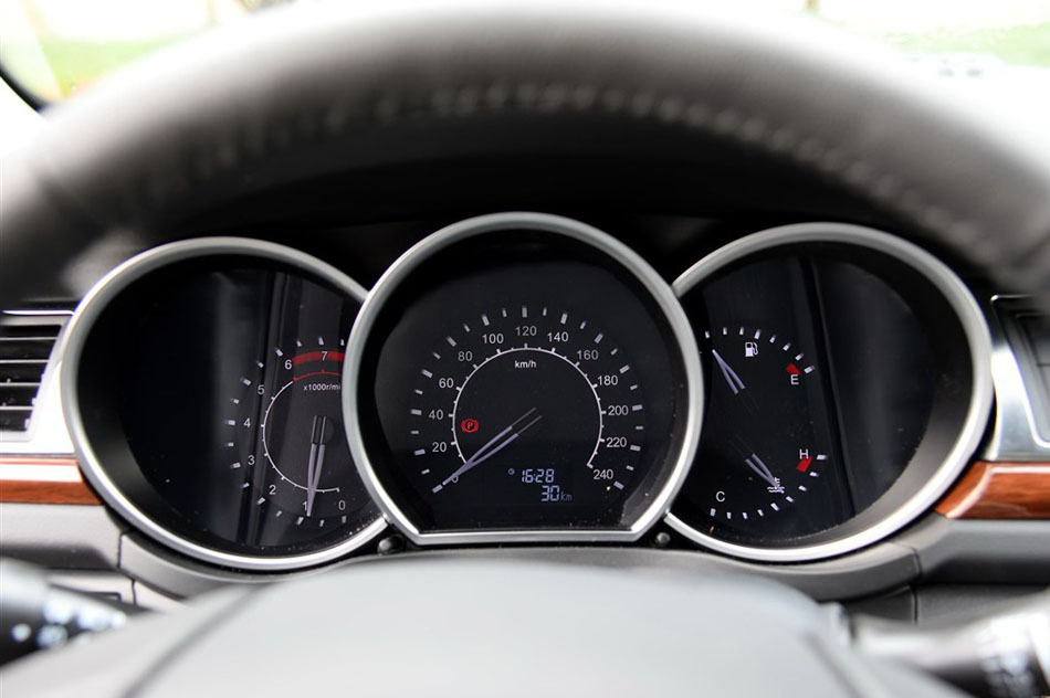 2015款 1.5T 手动豪华型 内饰