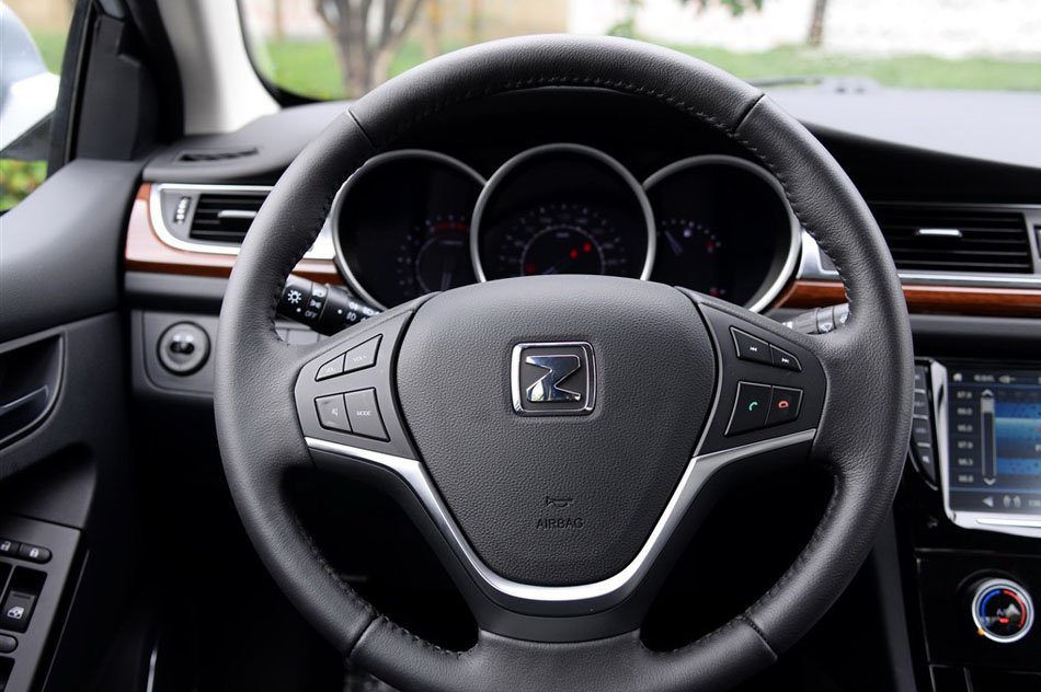 2015款 1.5T 手动豪华型 内饰