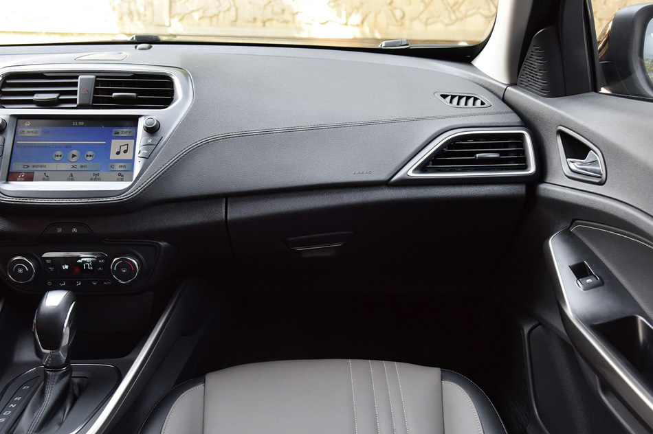 2019 EcoBoost 125 Զ 