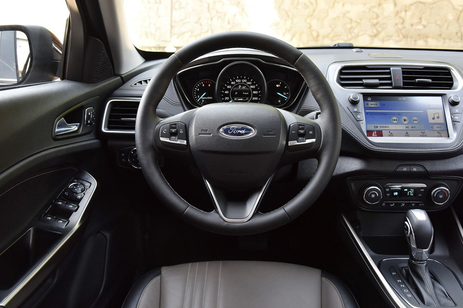 2019 EcoBoost 125 Զ 