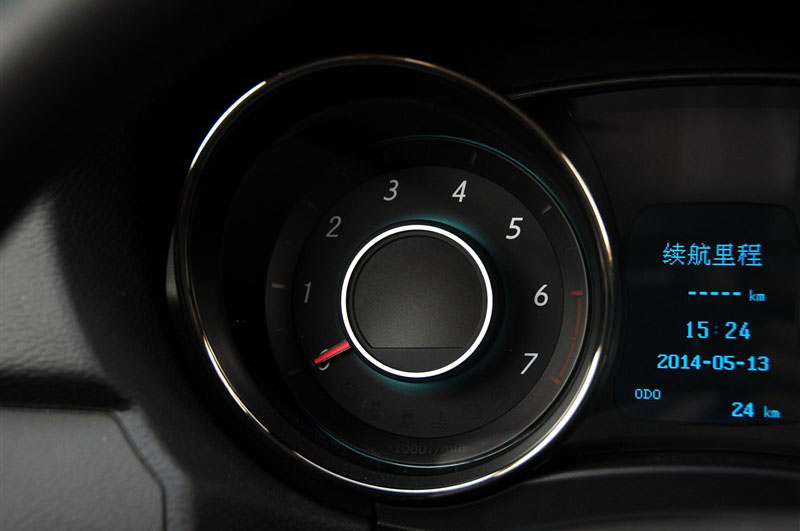 2014款 1.5L 手动标准版